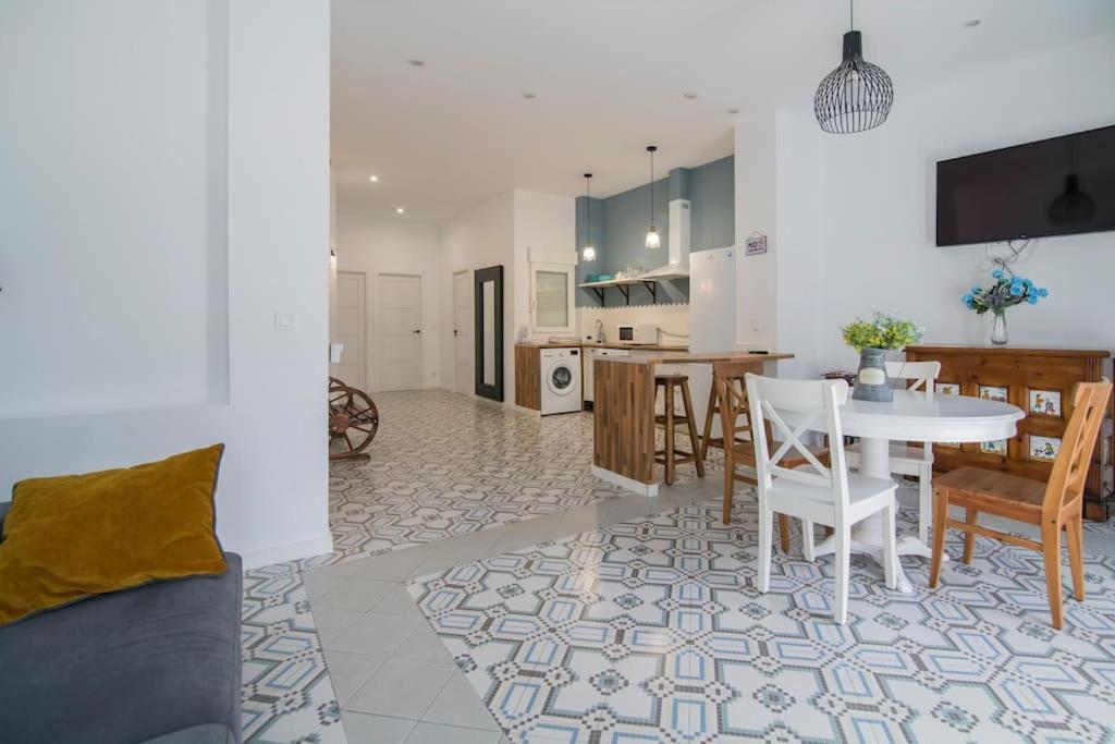 Cozy Flat In City Center Feel The Vibe Selfcheckin 발렌시아 외부 사진